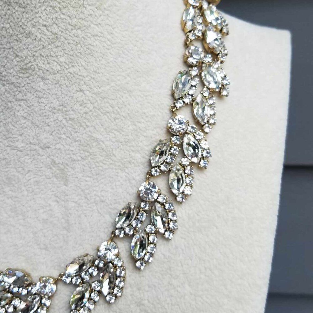 J Crew Clear Crystal Leaf Statement Necklace - image 5